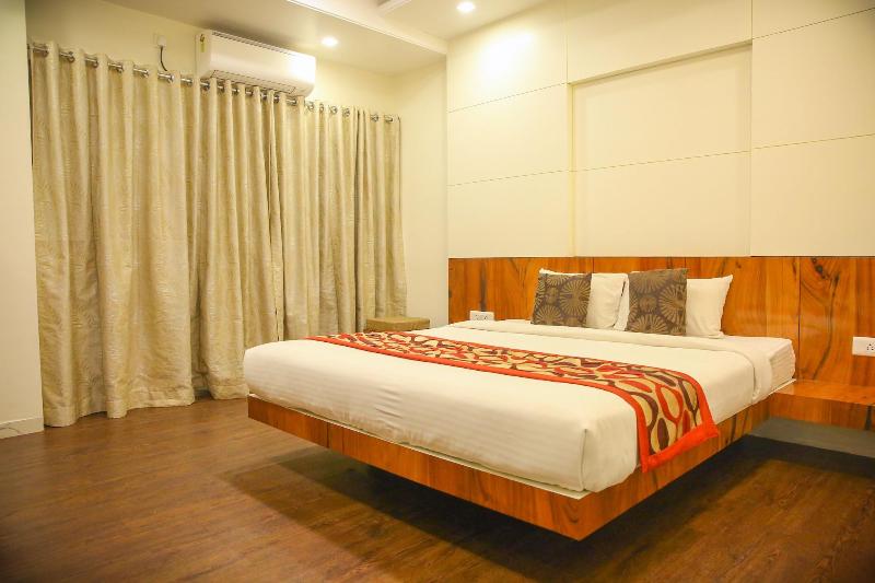 Hotel Madhuri Executive image