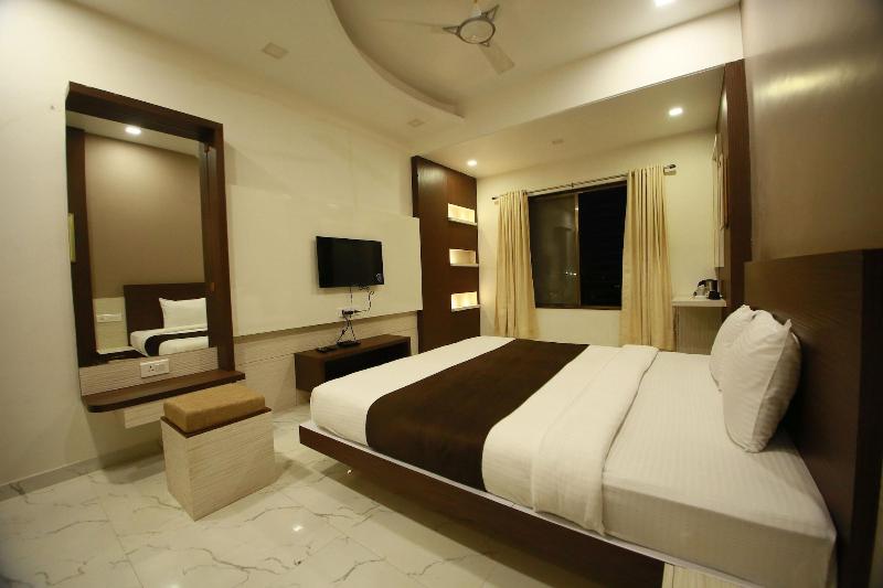 Hotel Madhuri Executive image