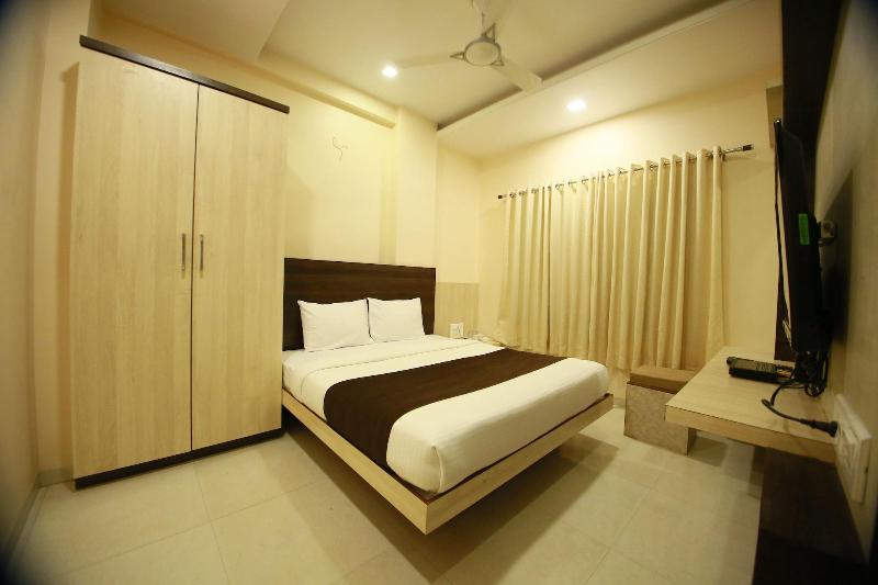 Hotel Madhuri Executive image