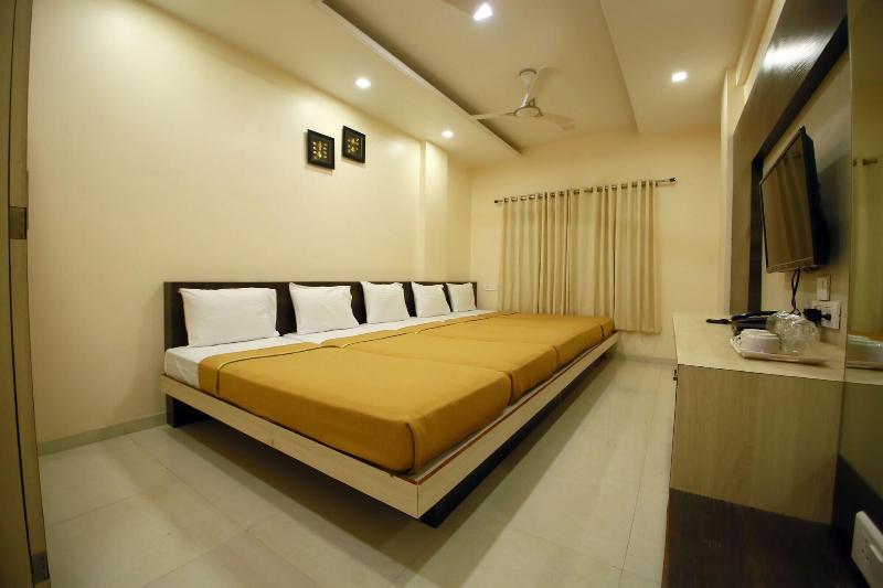 Hotel Madhuri Executive image