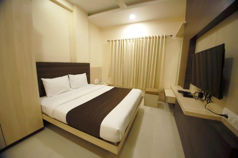 Hotel Madhuri Executive image