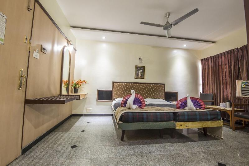 Hotel Aryaas image