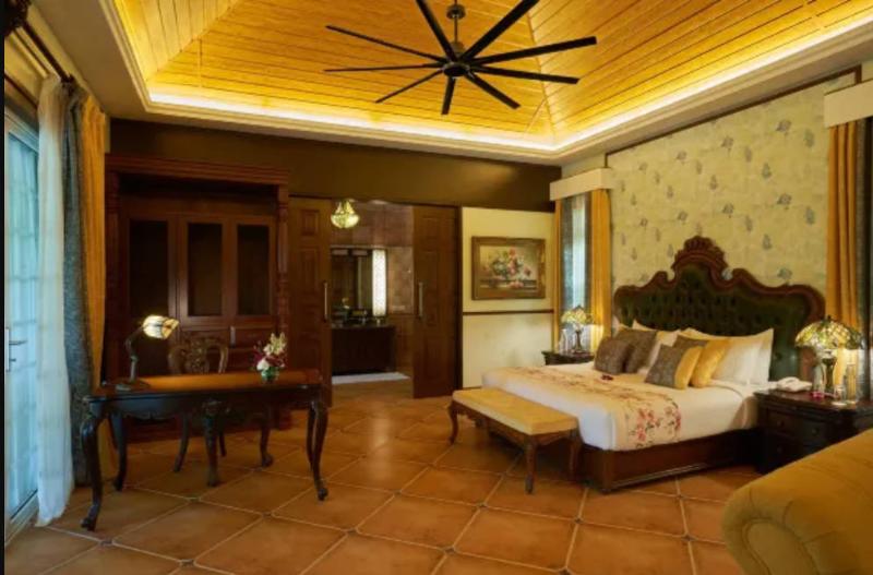 Grove View Suite