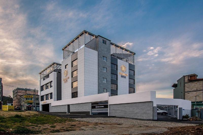 Browndot Hotel Yeonhwari image