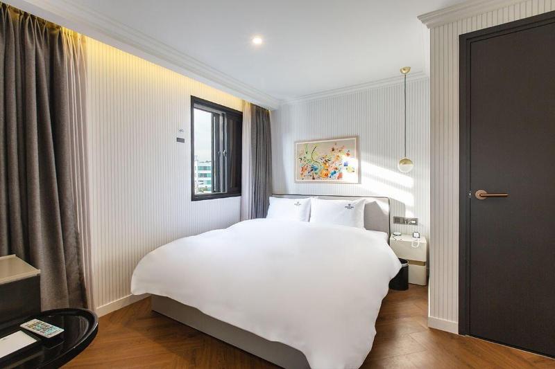 Browndot Hotel Yeonhwari image