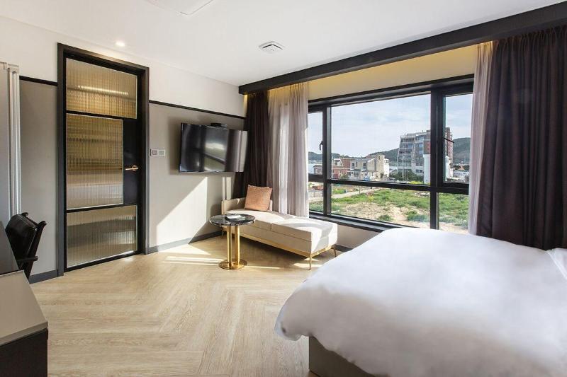 Browndot Hotel Yeonhwari image