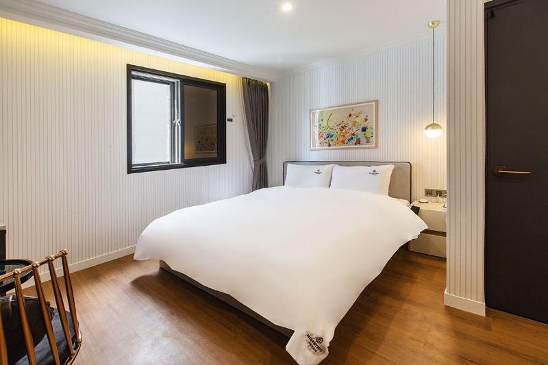 Browndot Hotel Yeonhwari image