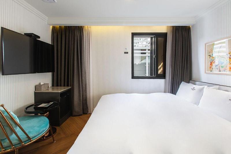 Browndot Hotel Yeonhwari image