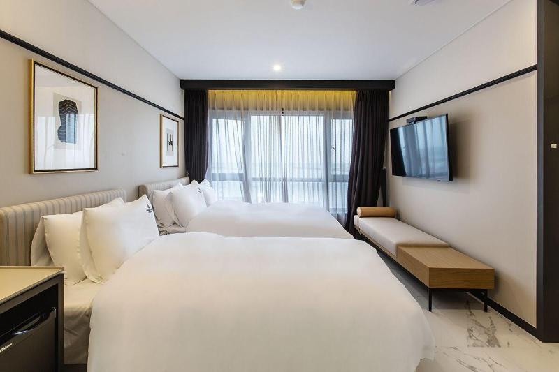 Browndot Hotel Yeonhwari image