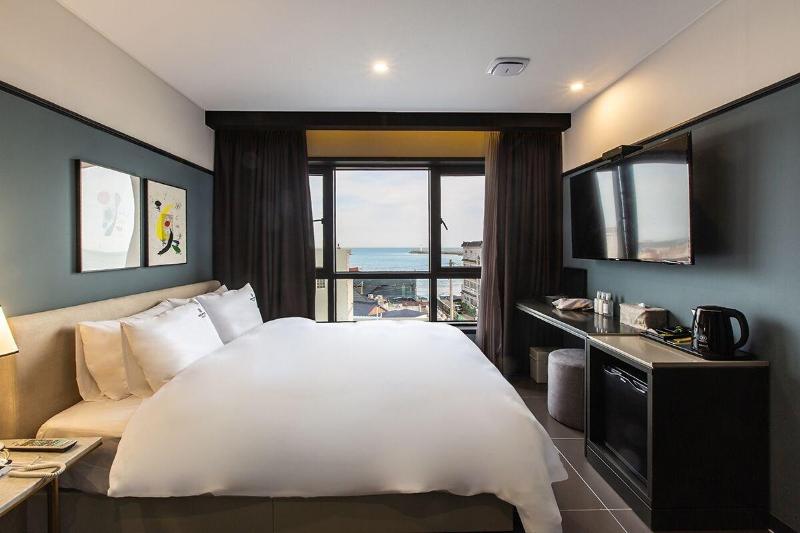 Browndot Hotel Yeonhwari image