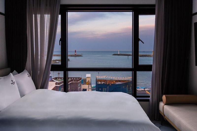 Browndot Hotel Yeonhwari image