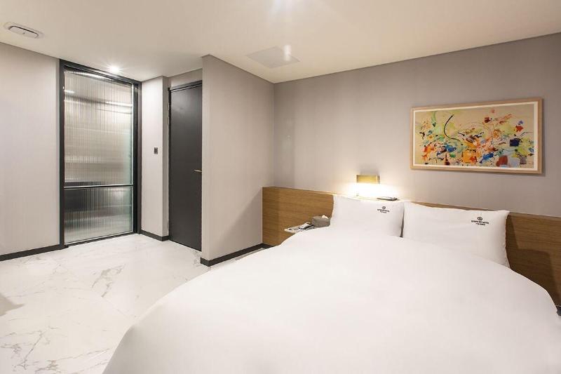 Browndot Hotel Yeonhwari image