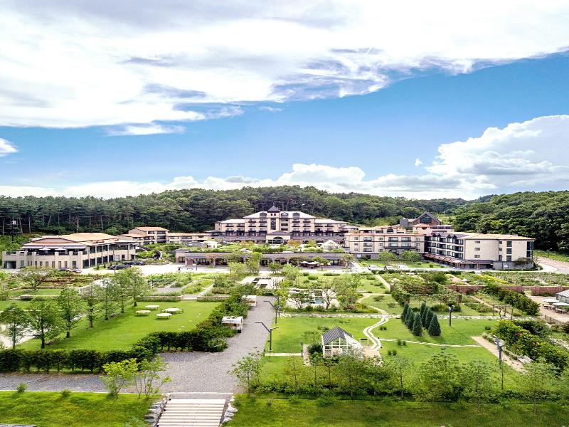 Eden Paradise Hotel image