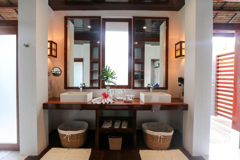Isla Cabana Resort image