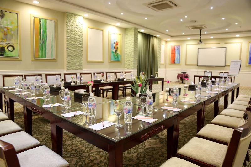 Al Azhar Palace Hotel image