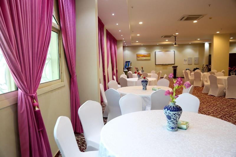 Al Azhar Palace Hotel image