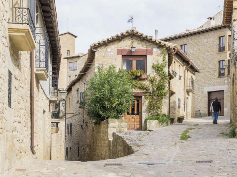 Hospedería de Sádaba image