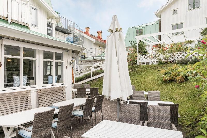 Nautic Hotell image