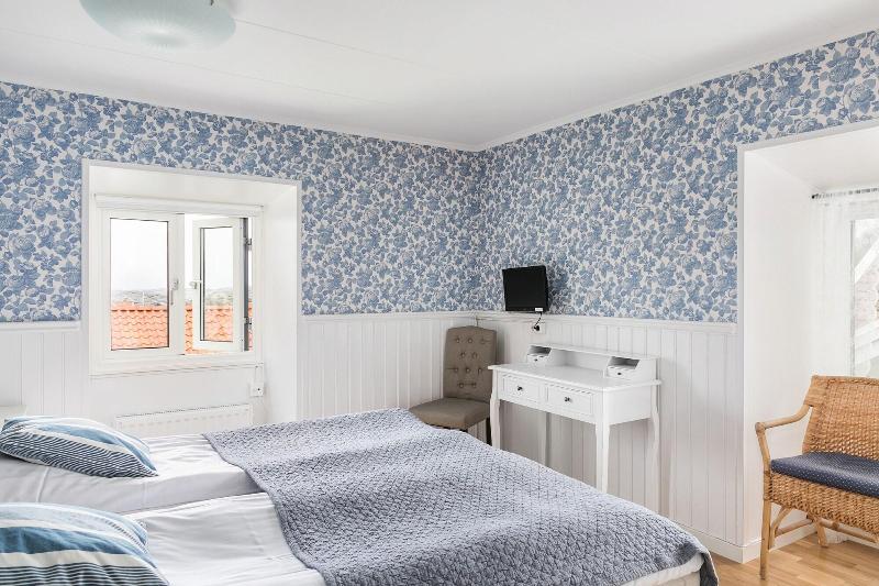 Nautic Hotell image