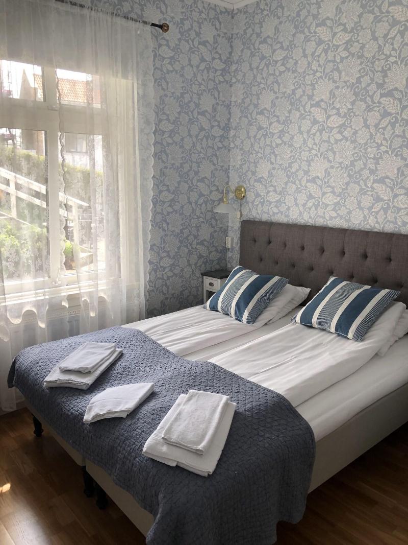 Nautic Hotell image