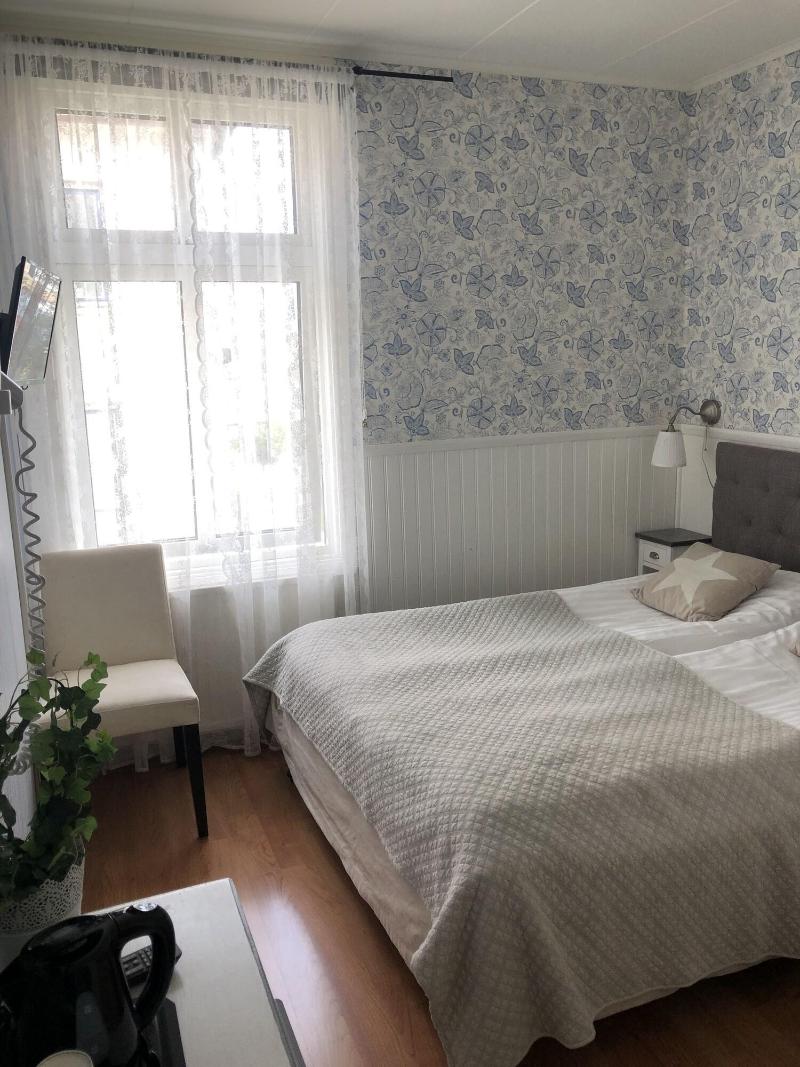 Nautic Hotell image
