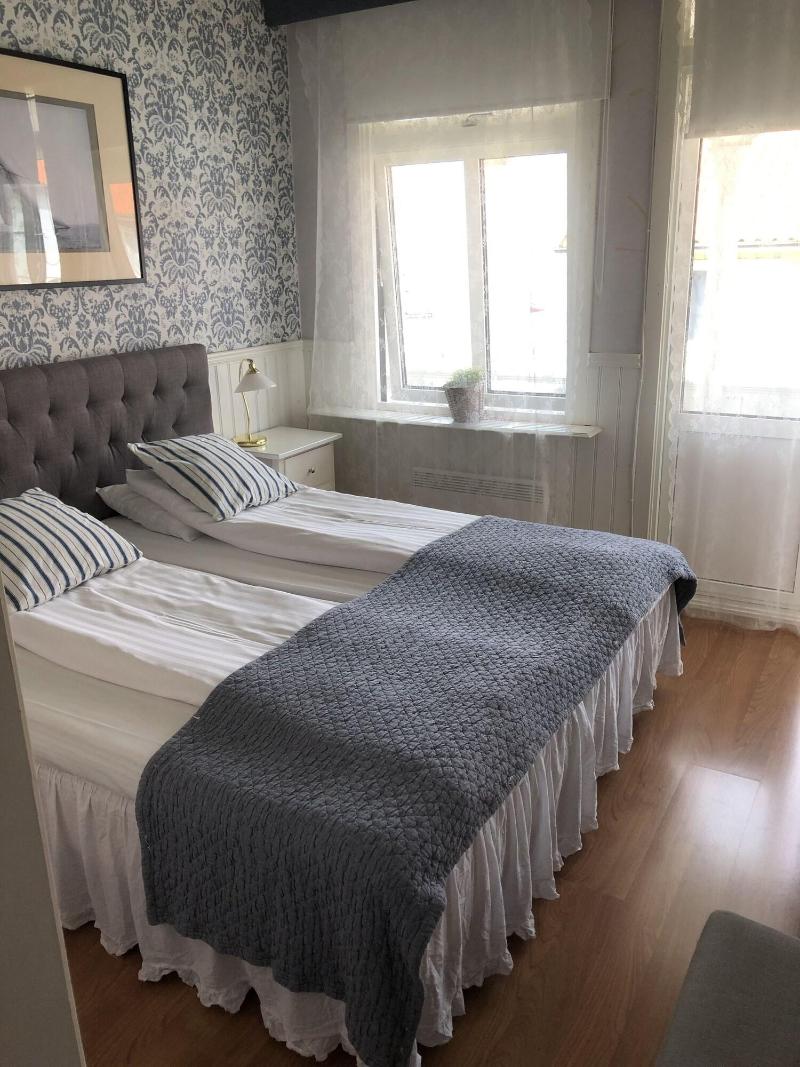 Nautic Hotell image
