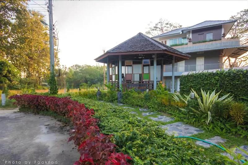 Season Namkorn Resort image