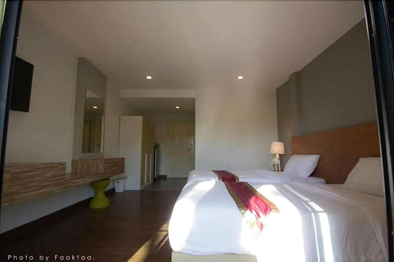 Season Namkorn Resort image