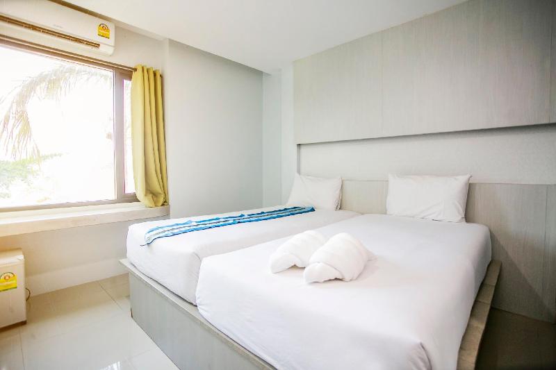 C2U Hotel Uthai Thani - Adults Only image