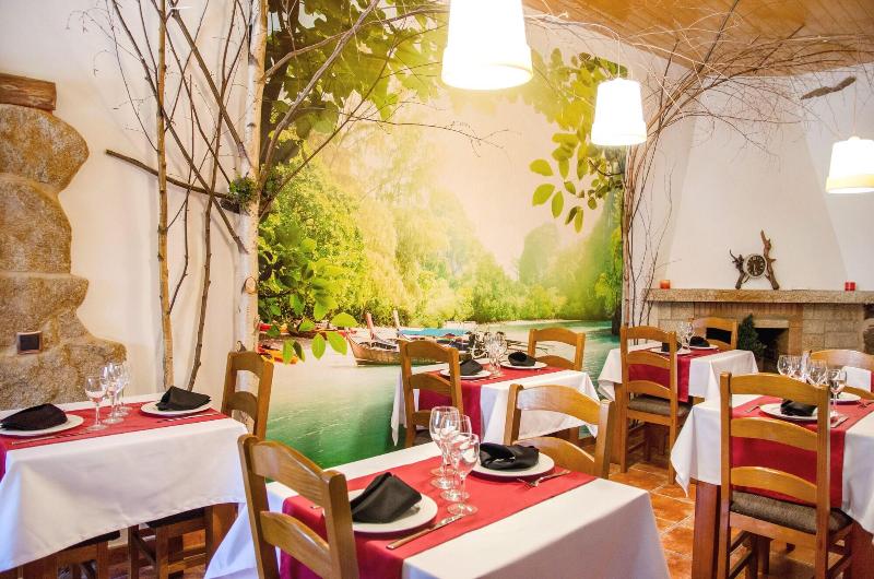 Casa De Turismo Rural As Fontes Hotel — restaurant