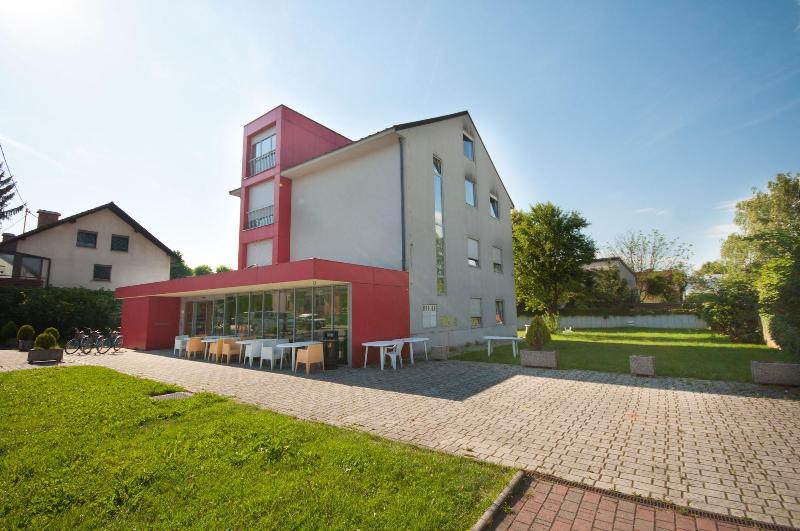 Simbol Rooms