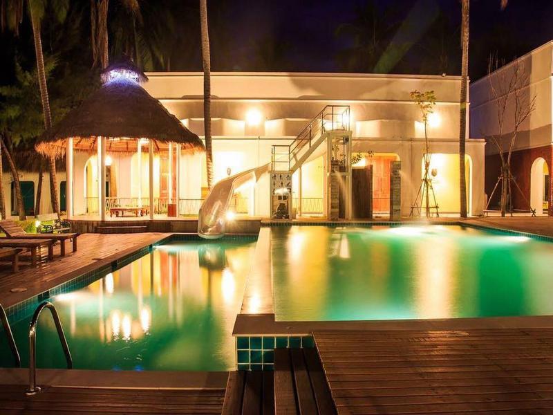 Meet The Sea Resort image