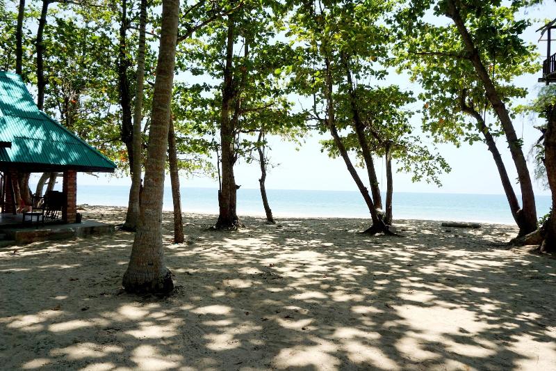 Koh Jum Delight Beach image