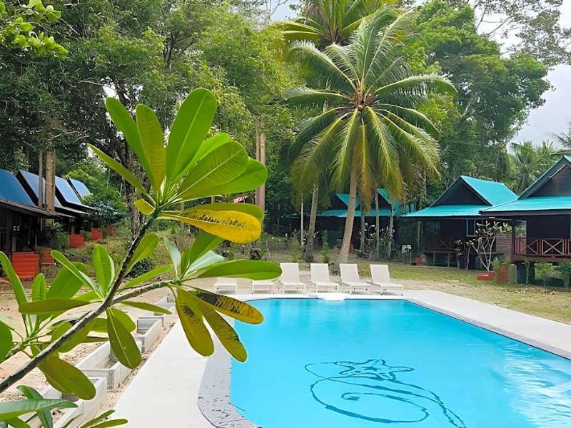 Koh Jum Delight Beach image