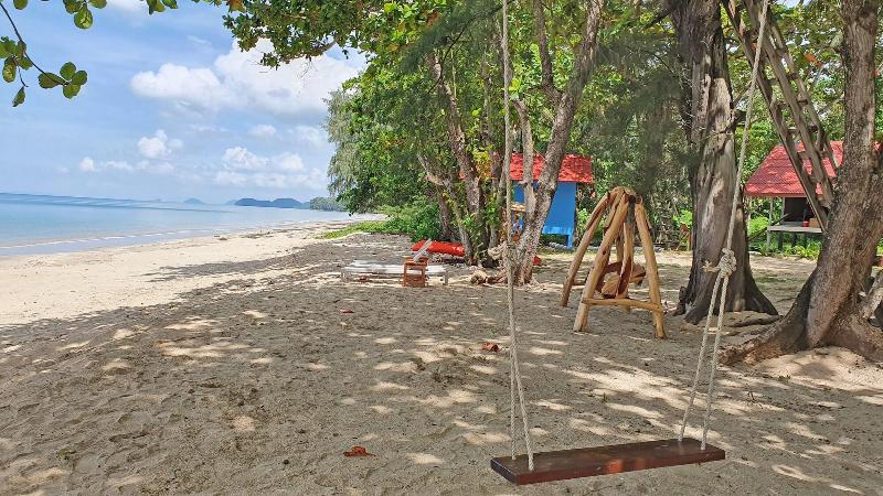 Koh Jum Delight Beach image