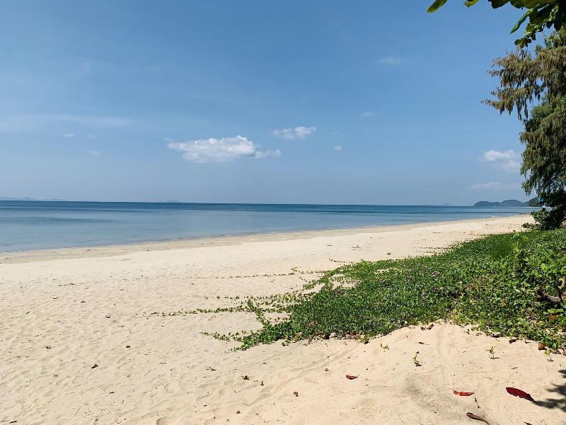 Koh Jum Delight Beach image