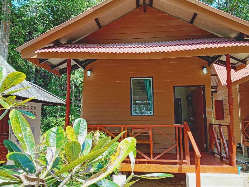 Koh Jum Delight Beach image