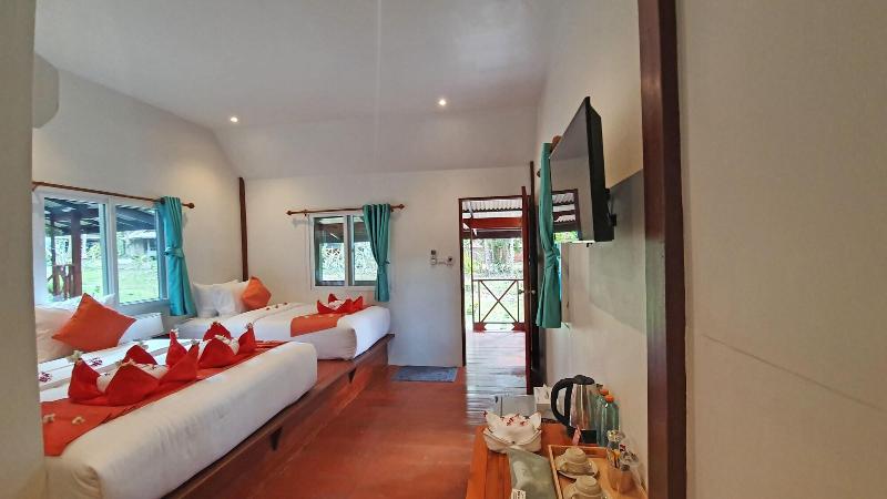 Koh Jum Delight Beach image
