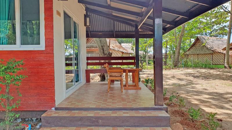 Koh Jum Delight Beach image