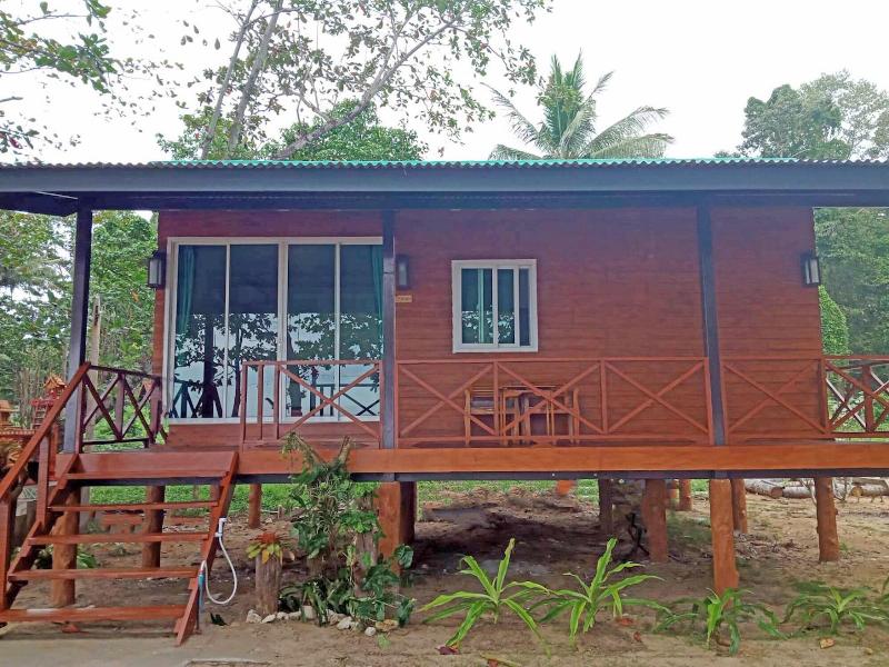 Koh Jum Delight Beach image