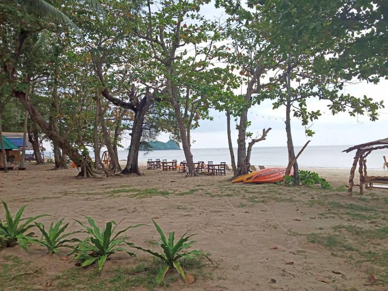 Koh Jum Delight Beach image