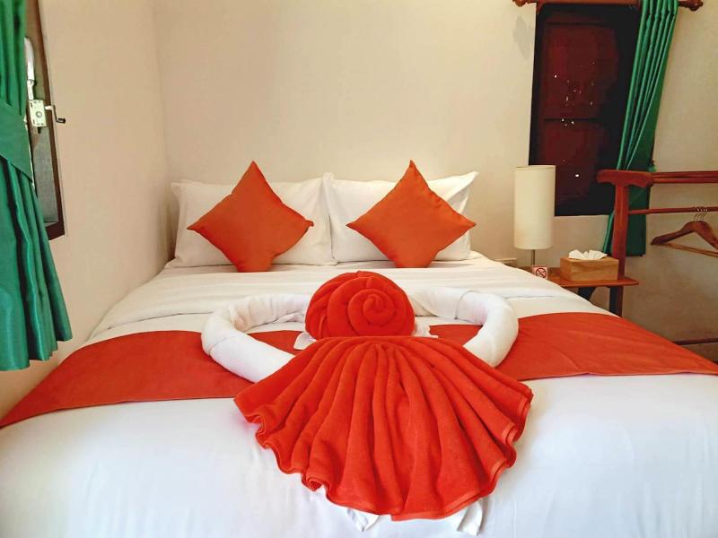Koh Jum Delight Beach image