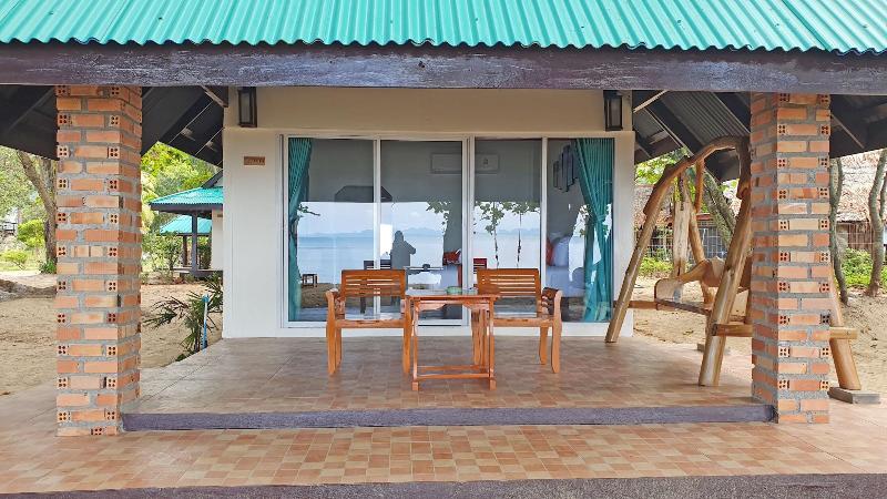 Koh Jum Delight Beach image