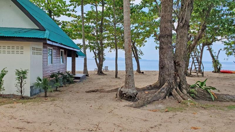 Koh Jum Delight Beach image
