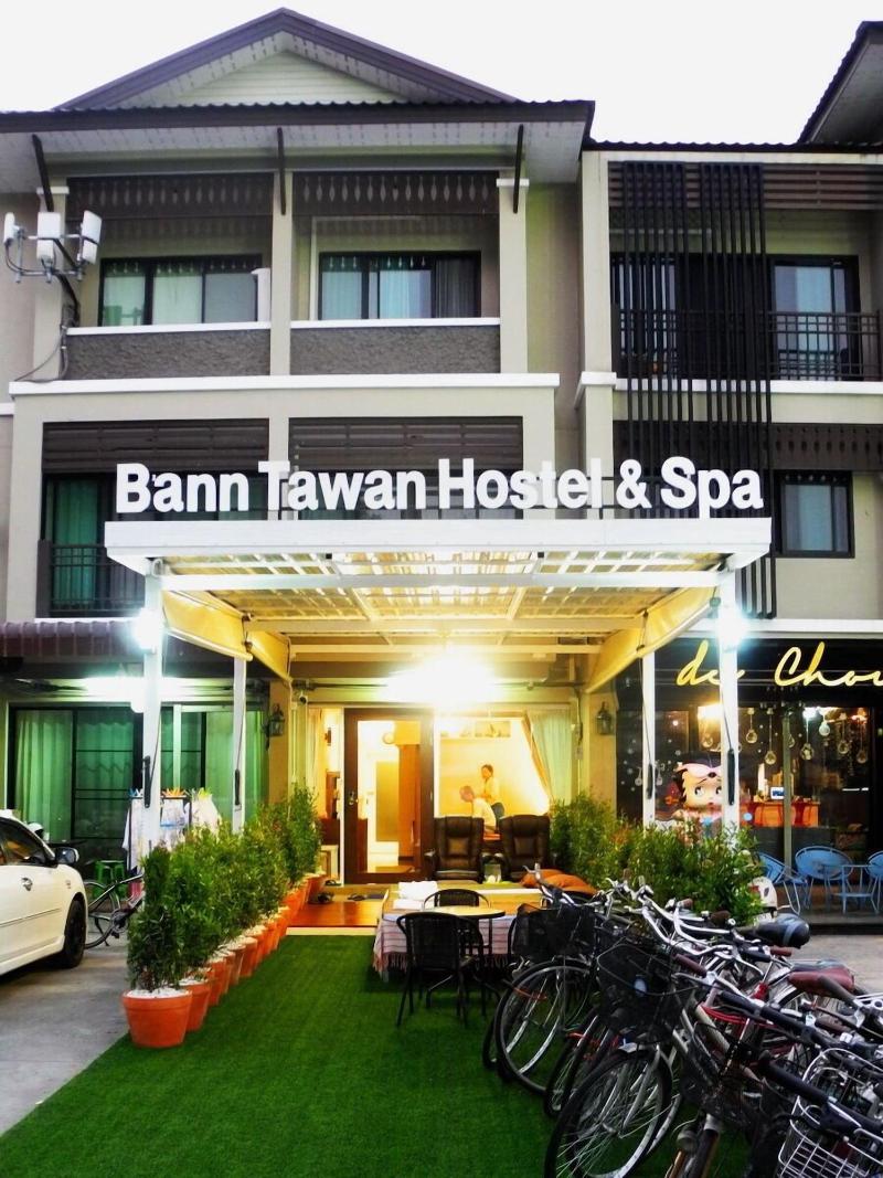 Bann Tawan Hostel & Spa