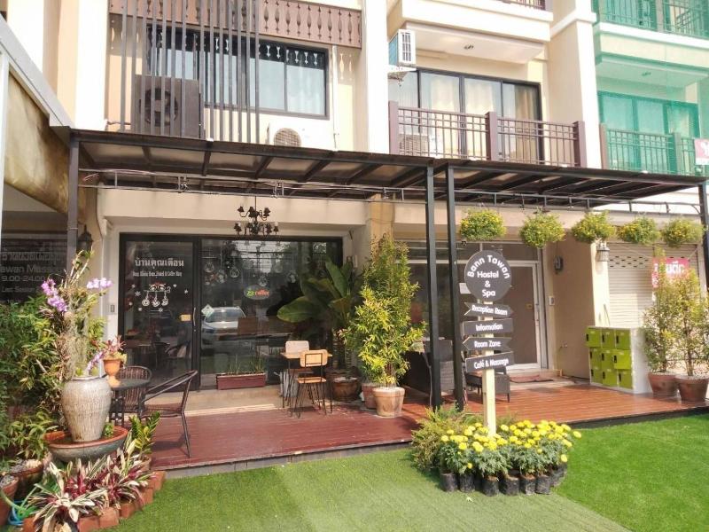 Bann Tawan Hostel & Spa