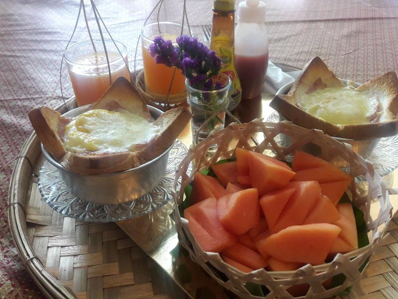 Bann Tawan Hostel & Spa