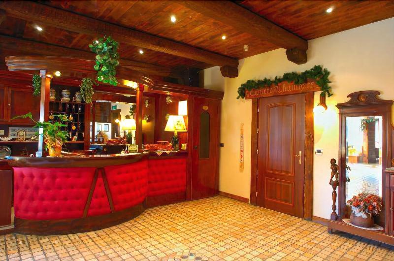 Hotel Des Alpes image