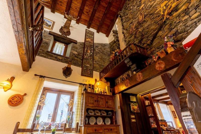 Hotel Des Alpes image