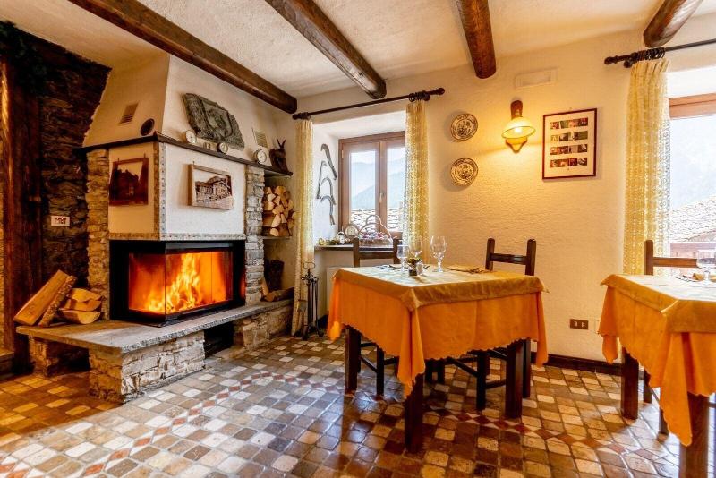 Hotel Des Alpes image